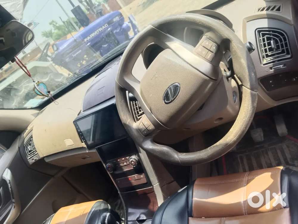 Mahindra Xuv500 2015 Diesel 120000 Km Driven