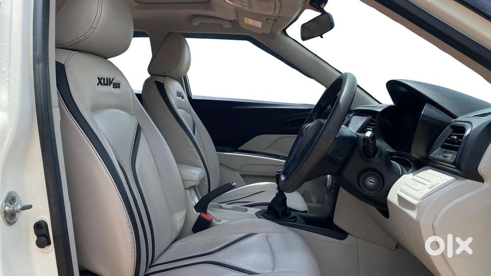 Mahindra Xuv300 W6 Diesel, 2023, Diesel