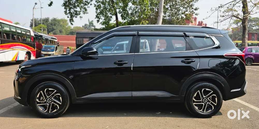 Kia Carens 2022 Petrol Well Maintained