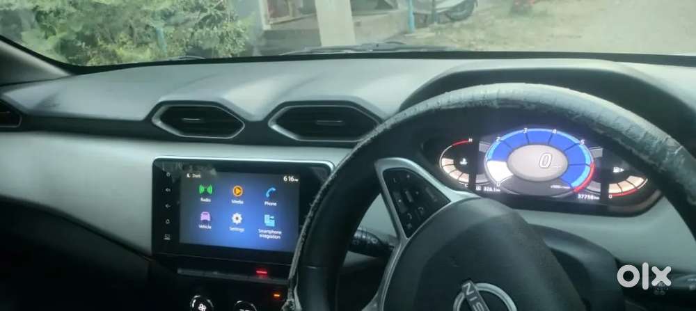 Nissan Magnite ,single Handuse, Company Service Record Available