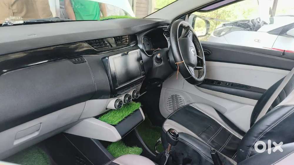 Renault Triber 2021 Petrol Amt