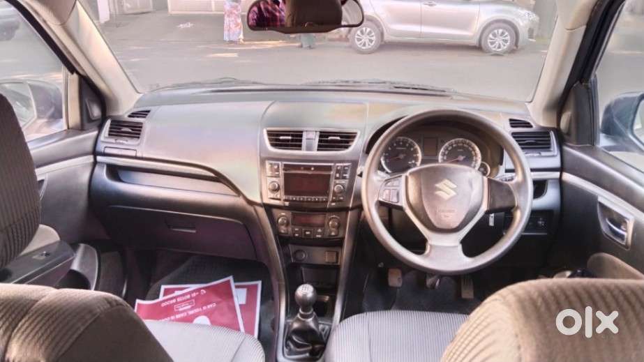 Maruti Suzuki Swift Vvt Zxi, 2012, Petrol