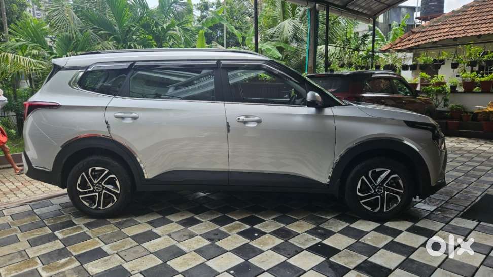 Kia Carens 1.4 Prestige Plus Turbo 7 Str, 2022, Petrol