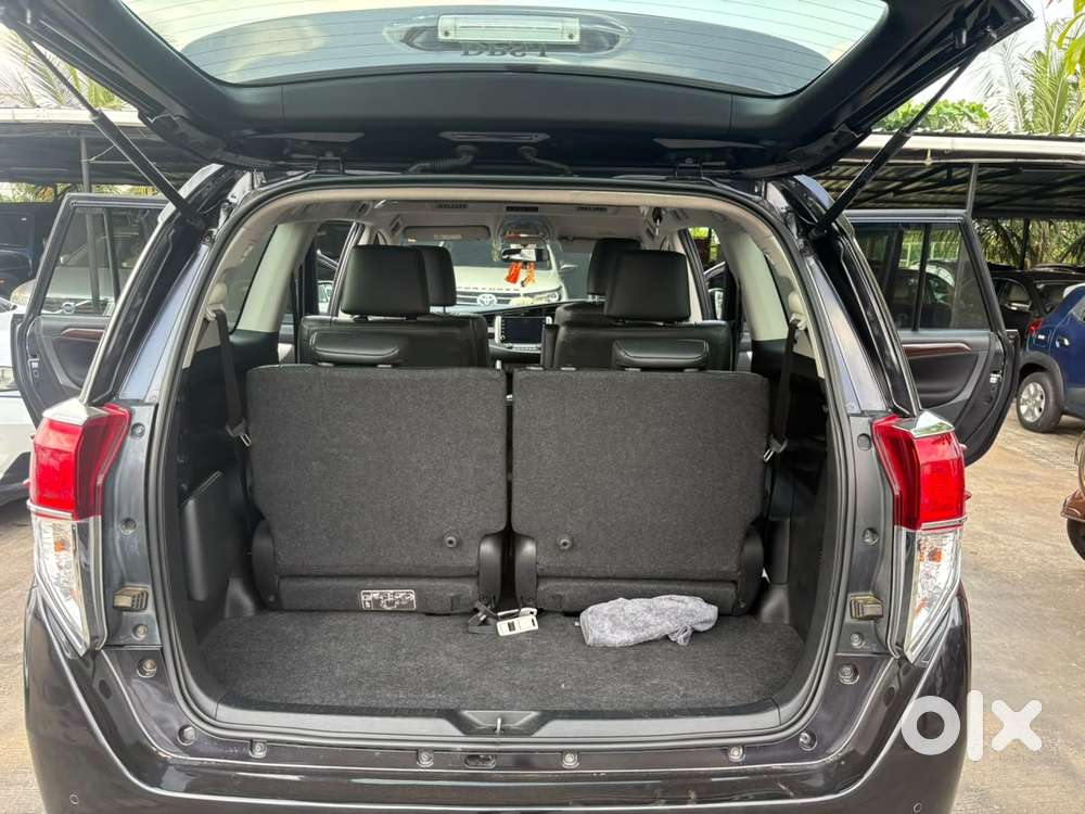 Toyota Innova Crysta Zx 2.4 Diesel 7 Seater, 2025, Diesel