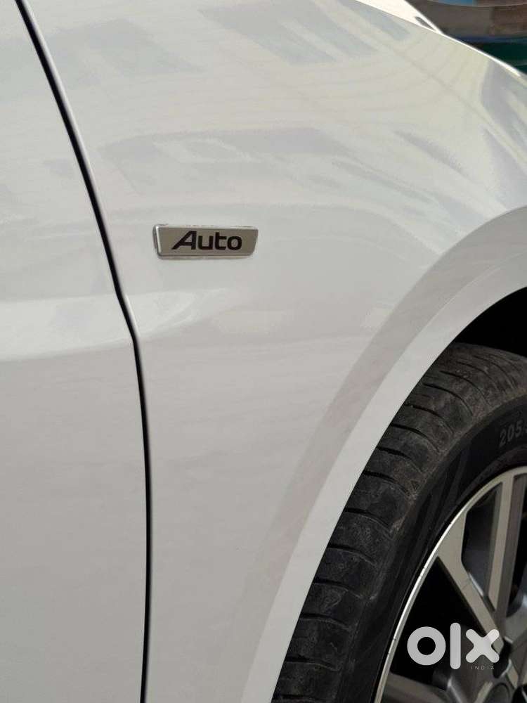 Hyundai Verna 1.5 Sx (o) Ivt, 2023, Petrol