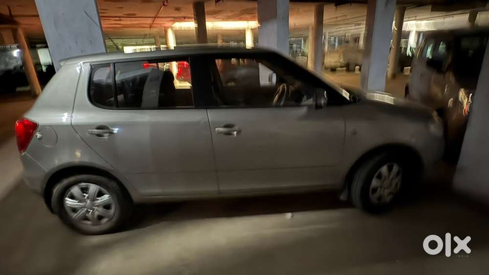Skoda Fabia Petrol Manual 2011