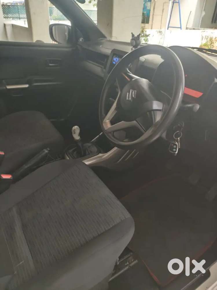 Ignis 1.2 Mt White Color