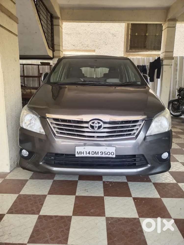 Toyota Innova 2012 Diesel Well Maintained