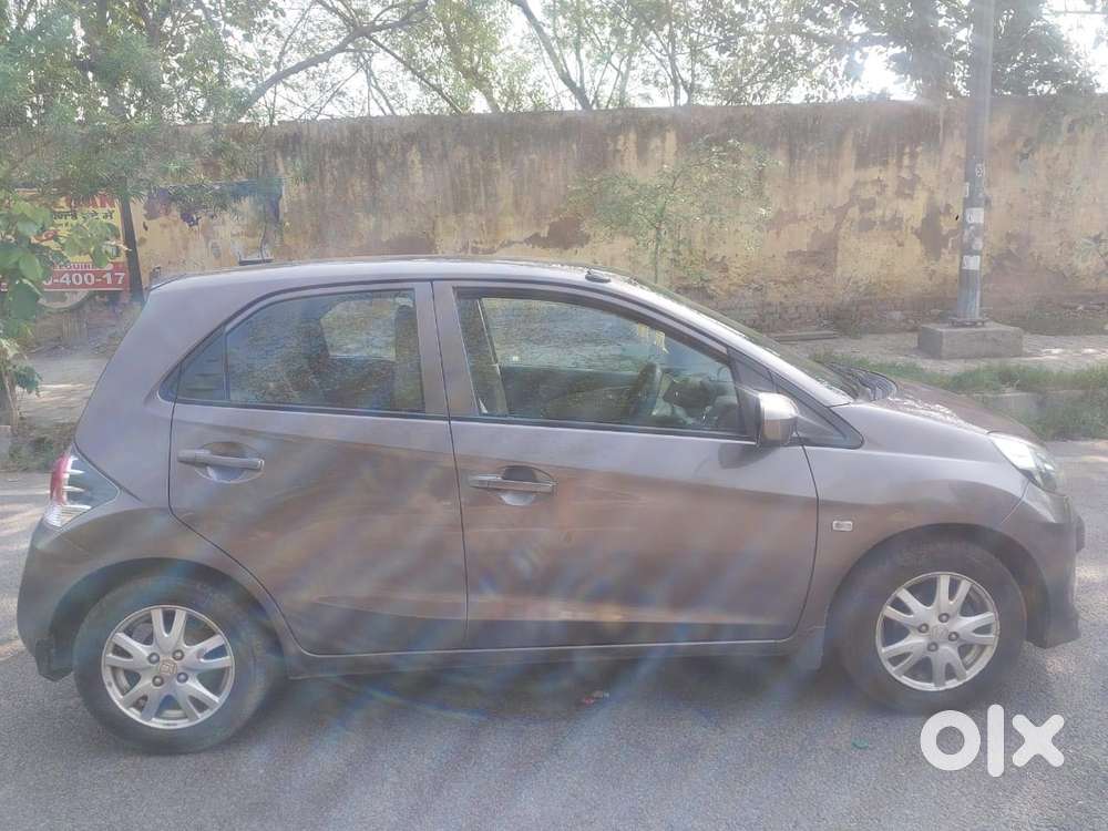 Honda Brio V Mt, 2013, Petrol