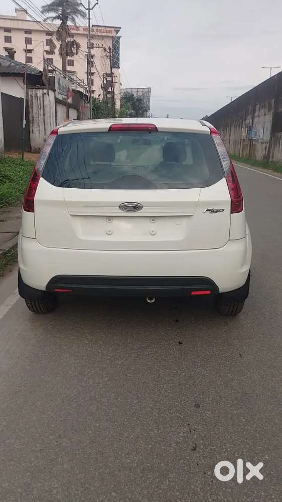 Figo Petrol 2010 Model 85000 Km