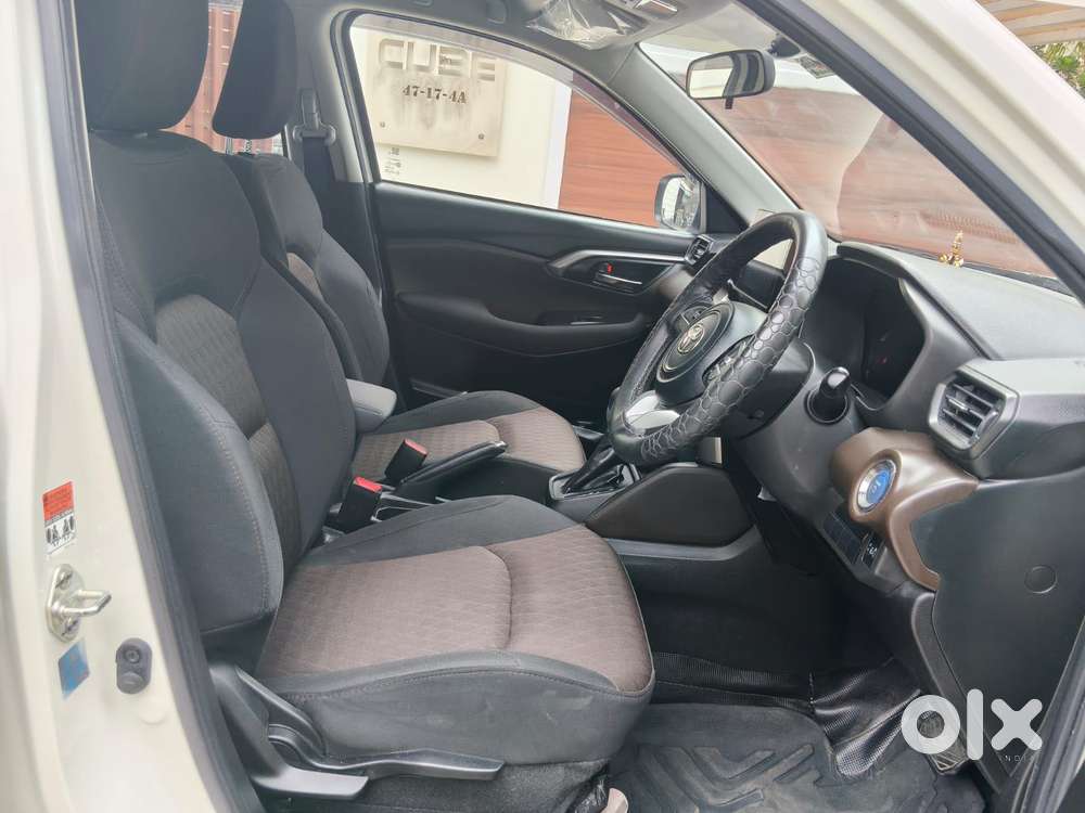 Toyota Urban Cruiser Hyryder 1.5 S Hybrid, 2024, Petrol