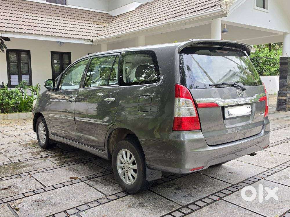 Toyota Innova 2.5 V 7 Str, 2013, Diesel