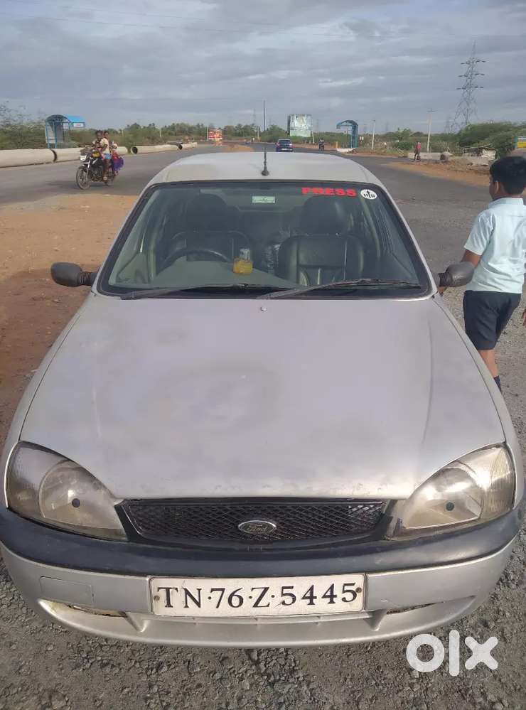 Ford Ikon Rocam 2004 Petrol