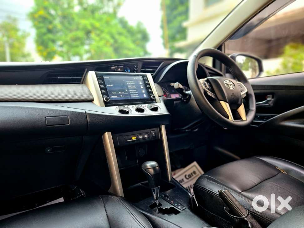 Toyota Innova Crysta [2020-ongoing] 2.4 Gx 7 Str, 2021, Diesel