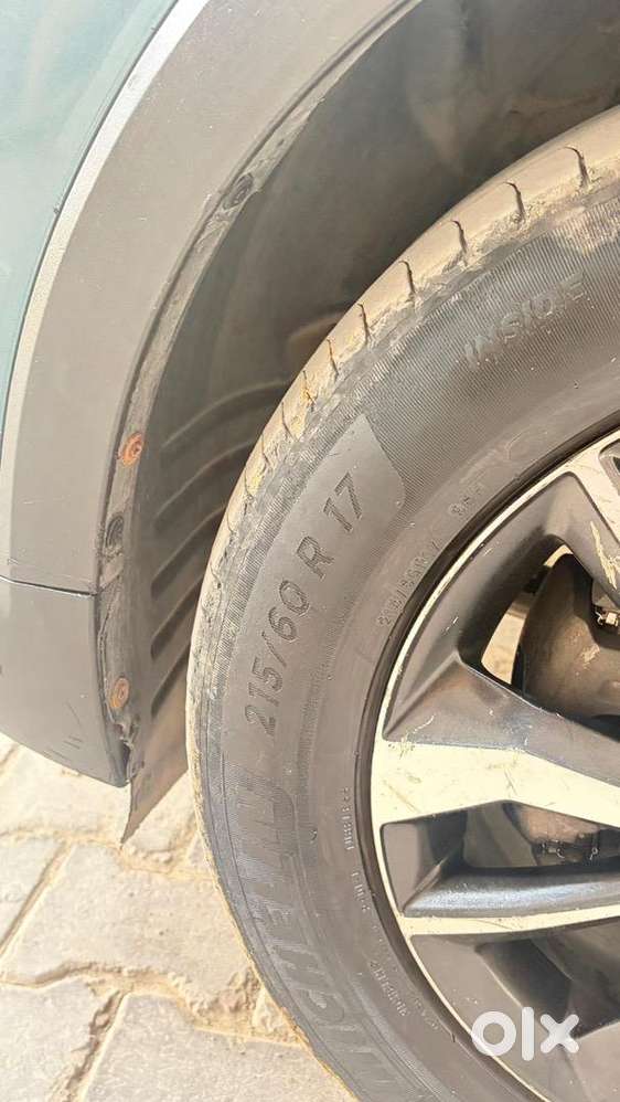 Xuv 300 W8 (o) Jan 2020