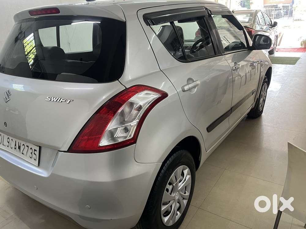 Maruti Suzuki Swift Lxi Option, 2017, Petrol