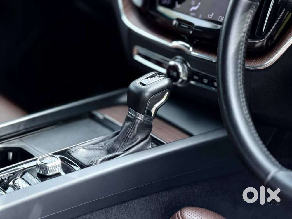 Volvo Xc60 2.4 D5 Awd At, 2021, Diesel