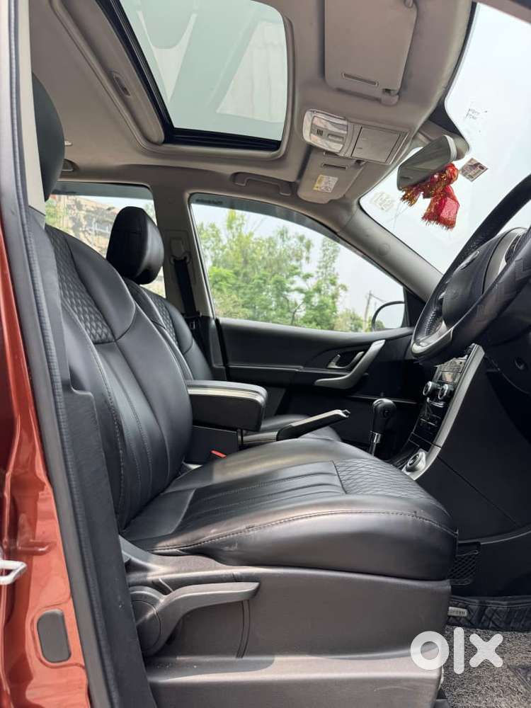 Mahindra Xuv500 W9 1.99, 2019, Diesel