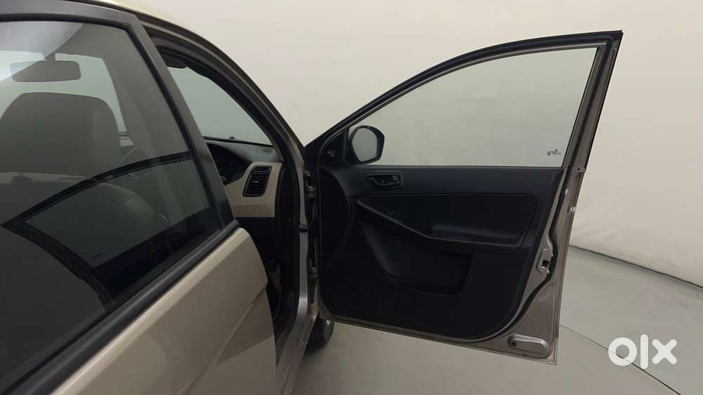 Tata Zest Revotron 1.2t Xe, 2015, Petrol