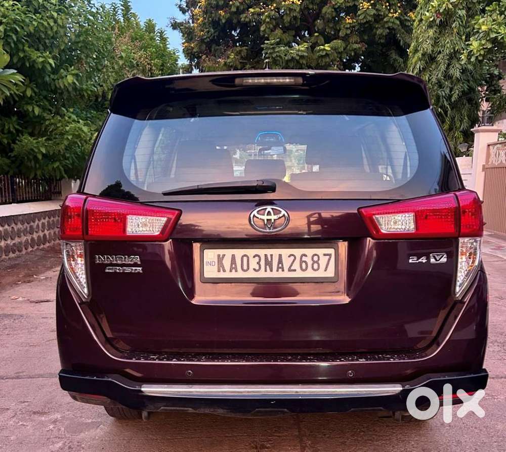 Toyota Innova Crysta 2.4 V 7 Str, 2017, Diesel