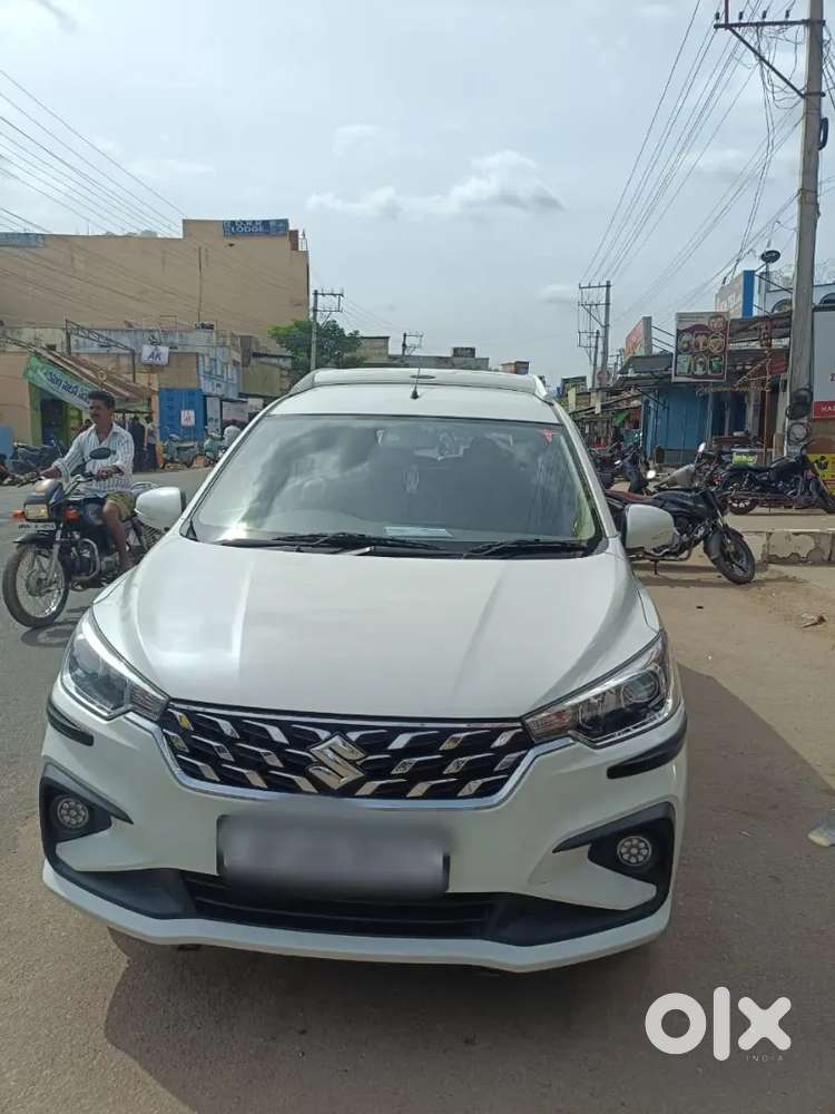 Maruti Suzuki Ertiga Zxi & Cng