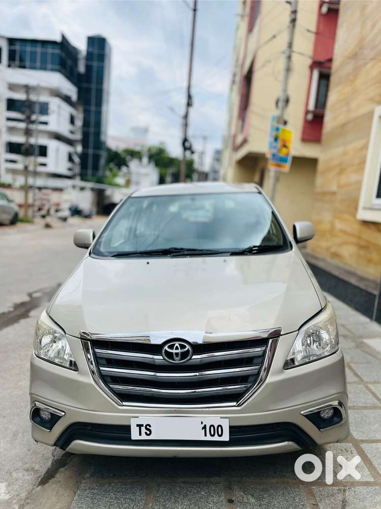 Toyota Innova 2.5 G (diesel) 8 Seater, 2015, Diesel