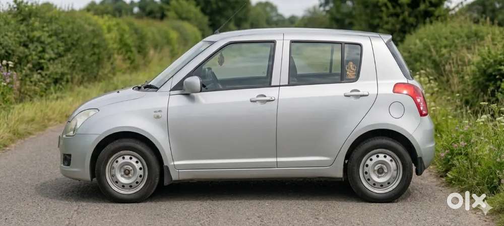 Swift Lxi Maruti 2006 Year, 12000 Km Run, New Battery, Tyres, Rims Etc