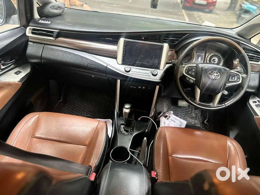 Toyota Innova Crysta 2.8 Z, 2016, Diesel