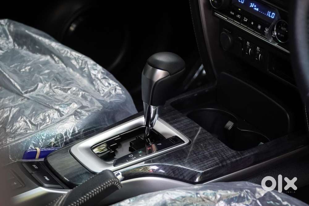 Toyota Fortuner 4x2 At 2.7 Petrol, 2023, Petrol