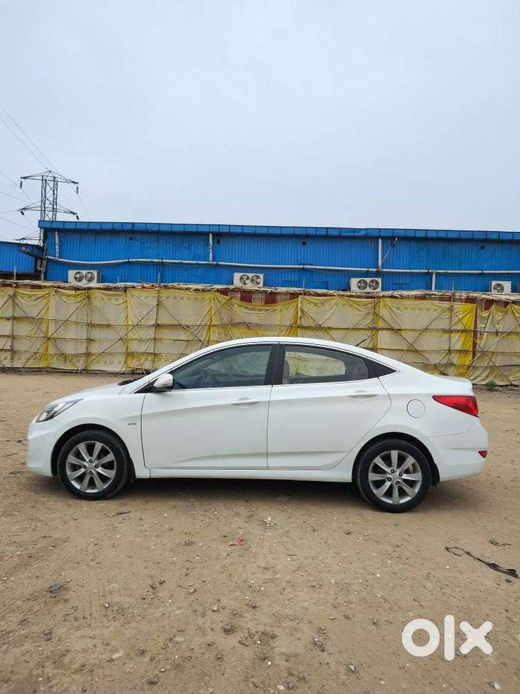 Hyundai Verna Vtvt 1.6 Sx, 2013, Petrol