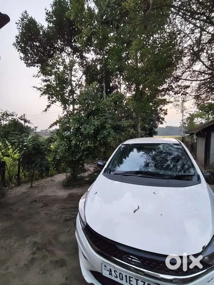 Urgent Sale A Tata Tigor For Money Problem