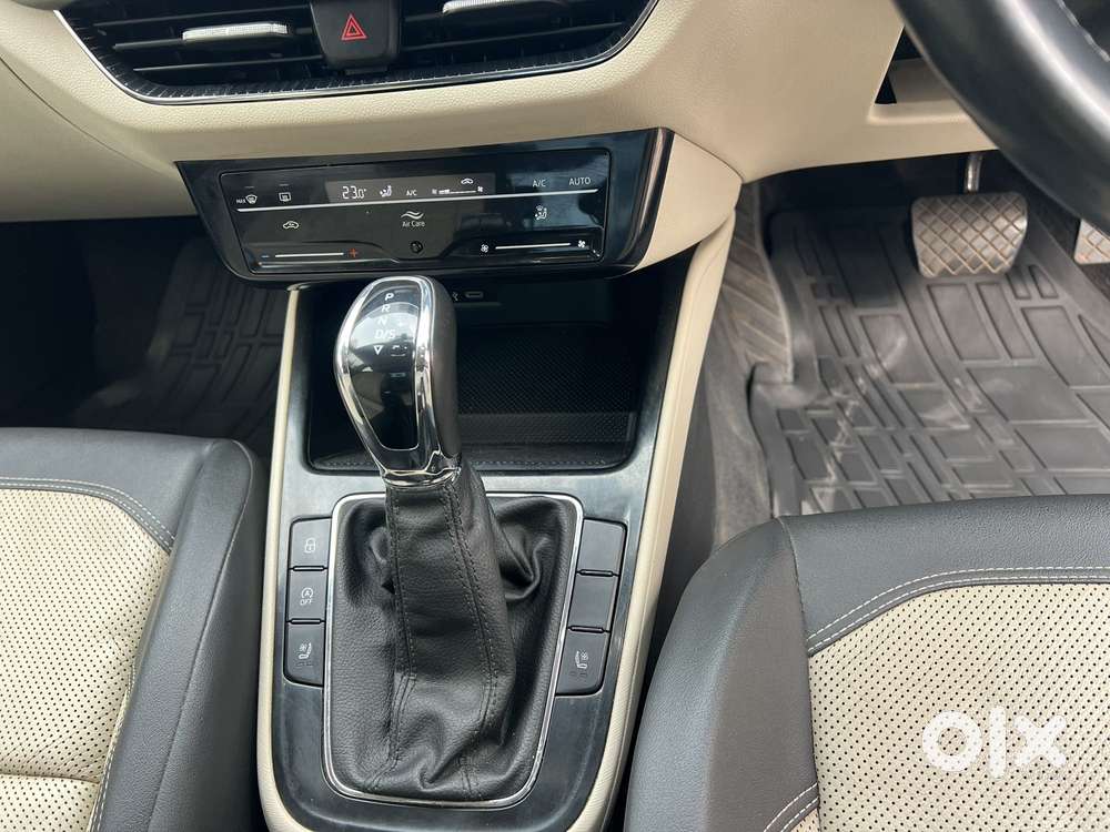 Skoda Slavia Style 1.0l Tsi At, 2022, Petrol