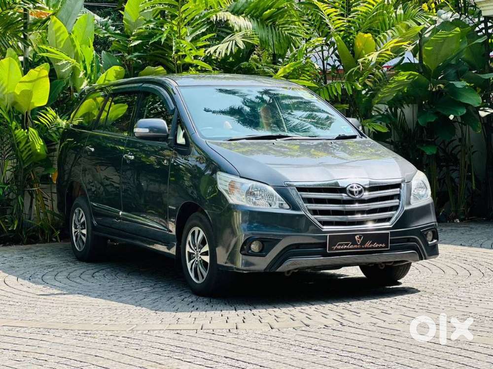 Toyota Innova 2.5 Vx 7 Seater Bs Iv, 2015, Diesel