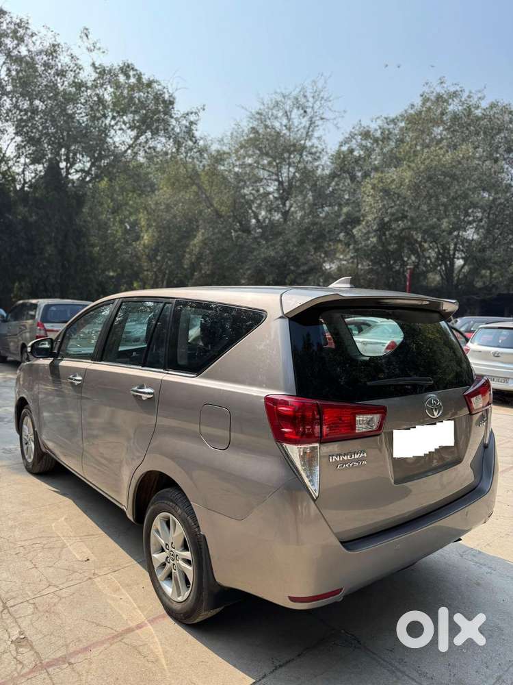 Toyota Innova Crysta