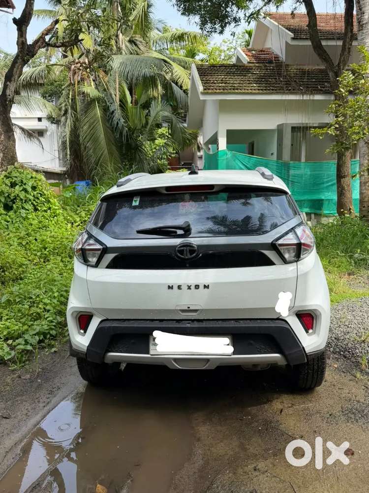 Tata Nexon 2021 With Sunroof Petrol 48000 Km Drivens