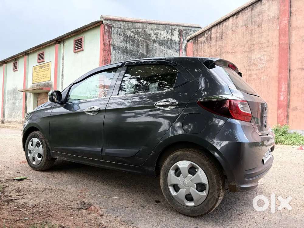 Tata Tiago 2021 Petrol