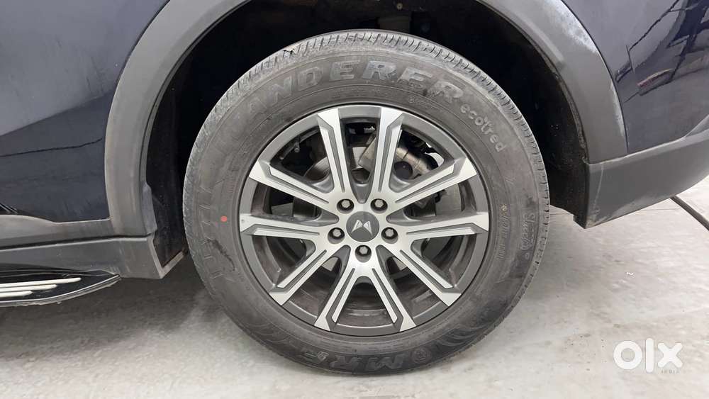 Mahindra Xuv700 2.0 Ax 7 Petrol At Luxury Pack Str, 2022, Petrol