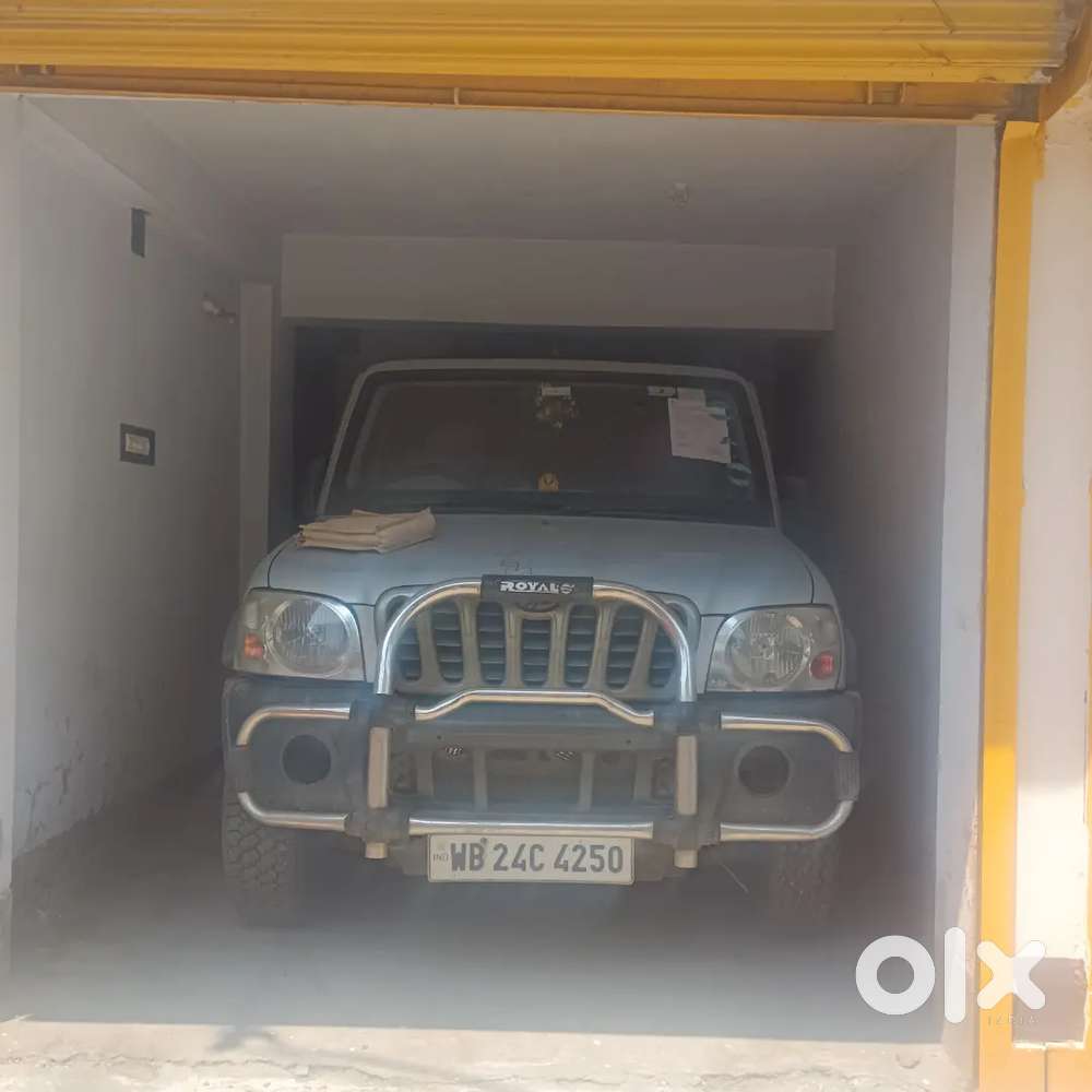 Mahindra Scorpio 1st Model