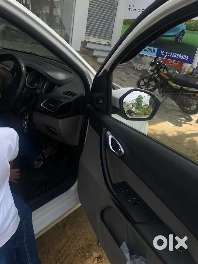 Tata Tiago Xz Opt 2016 Petrol