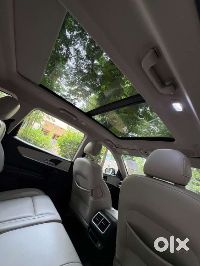 Mahindra Xuv700 2.0 Ax 7 Petrol At Luxury Pack Str, 2023, Diesel
