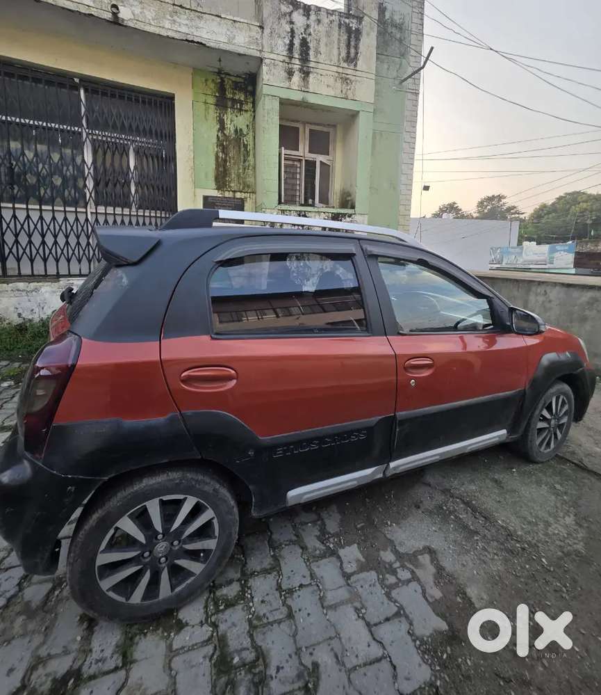 Toyota Etios Cross 2014 Variant