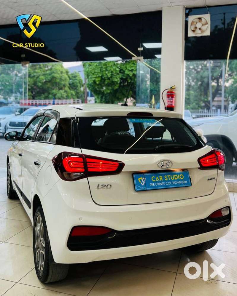 Hyundai I20 Petrol Asta Option, 2018