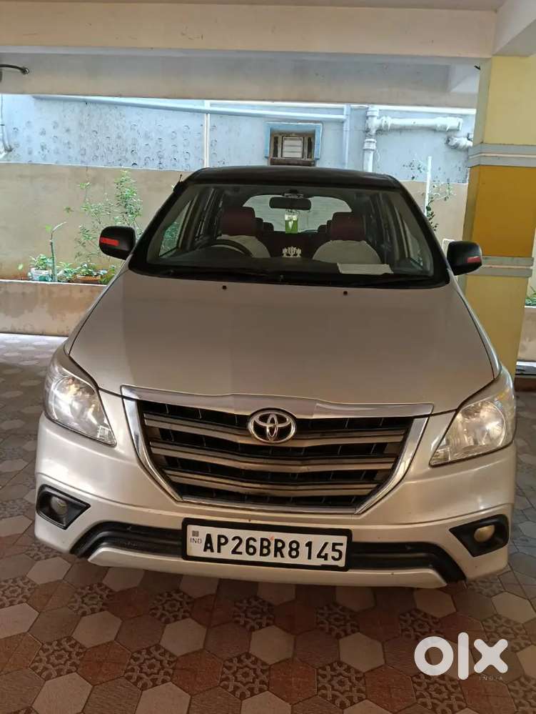 Toyota Innova 2013 G