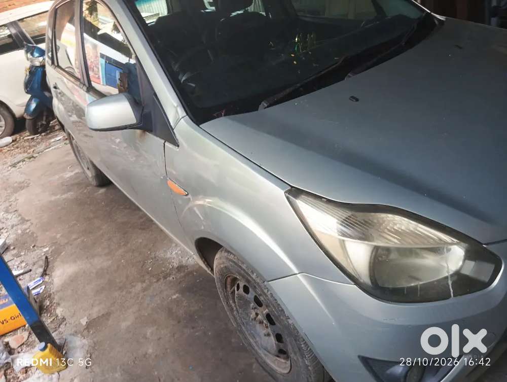 Ford Figo Diesel Zxi 2012