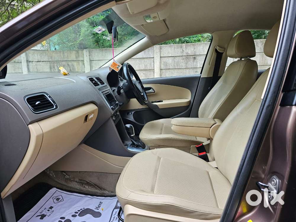 Volkswagen Vento 1.2 Tsi Highline Plus At, 2015, Petrol