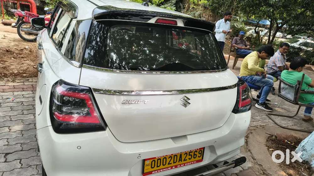 Swift Lxi Maruti 2025