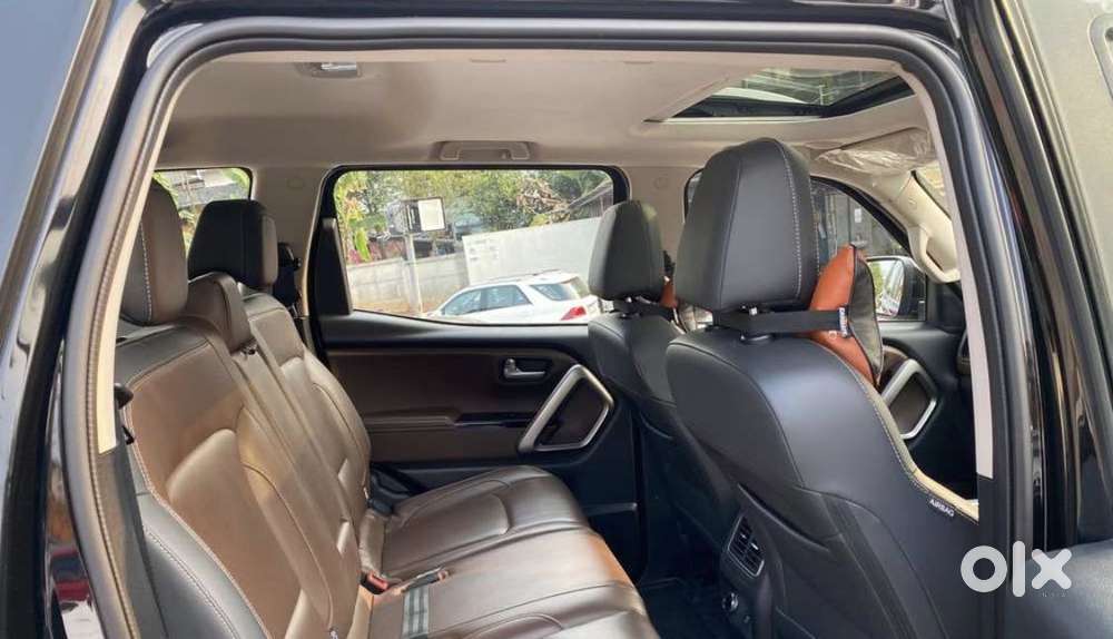 Mahindra Scorpio-n 2.2 Z6 Diesel At 7 Str, 2023, Diesel