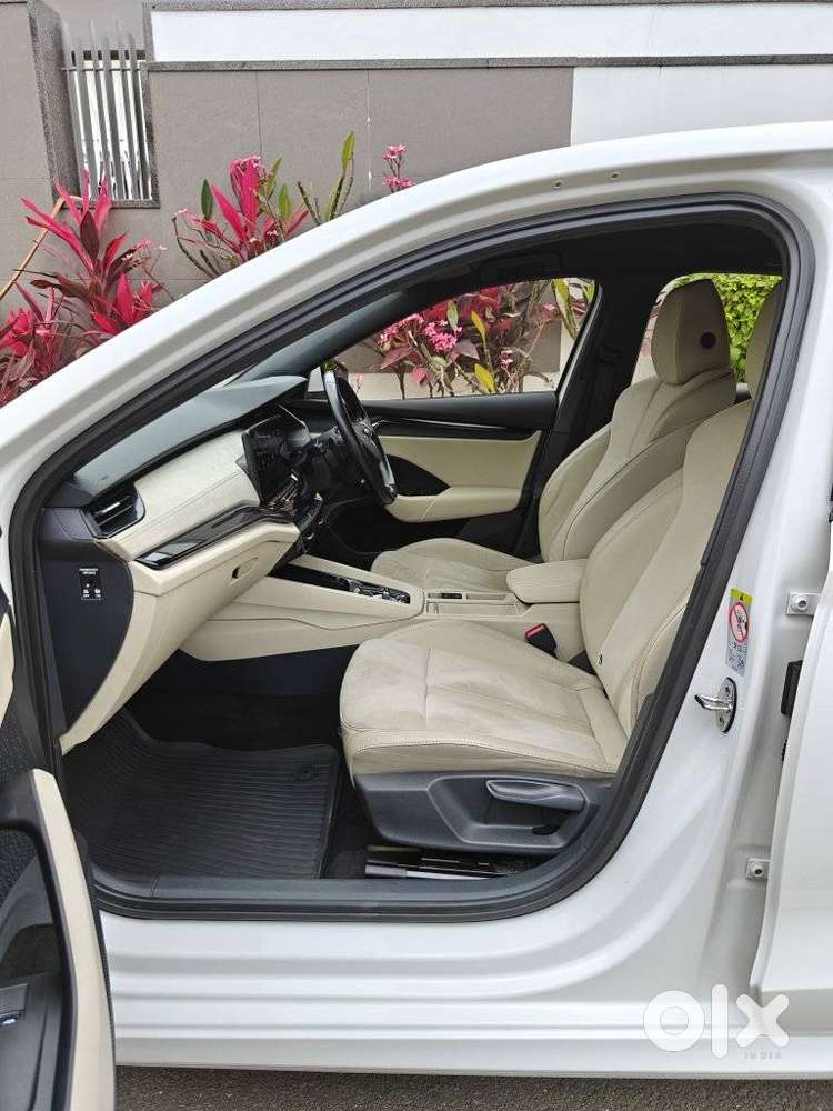 Skoda Octavia 2.0 Style Tsi At, 2021, Petrol
