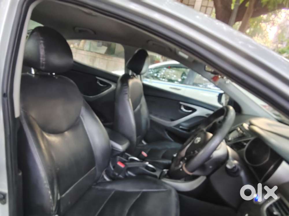 Hyundai Elantra 1.8 Sx Mt, 2015, Petrol