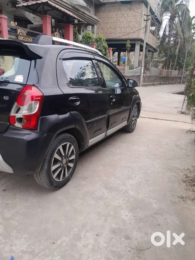 Toyota Etios Cross 2014